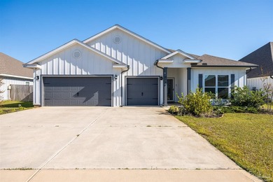 Beach Home For Sale in Gulf Breeze, Florida