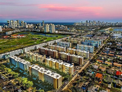 Beach Condo For Sale in Hallandale Beach, Florida