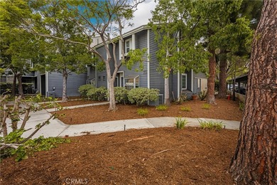 Beach Condo Active Under Contract in Wilmington, California