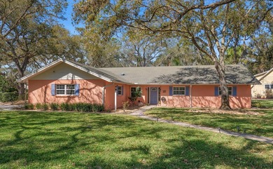 Beach Home For Sale in Dunedin, Florida