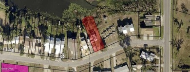 Beach Lot Sale Pending in Panama City, Florida