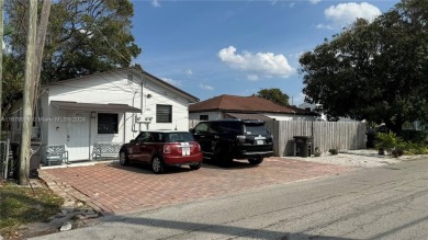 Beach Townhome/Townhouse For Sale in West Palm Beach, Florida