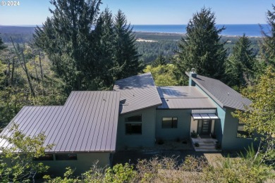 Beach Home For Sale in Florence, Oregon