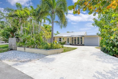 Beach Home For Sale in North Palm Beach, Florida