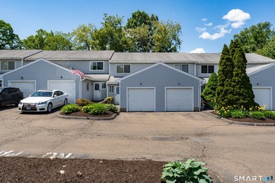 Beach Townhome/Townhouse For Sale in East Haven, Connecticut