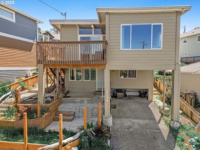 Beach Home For Sale in Lincoln City, Oregon