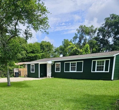 Beach Home Sale Pending in Fort Walton Beach, Florida