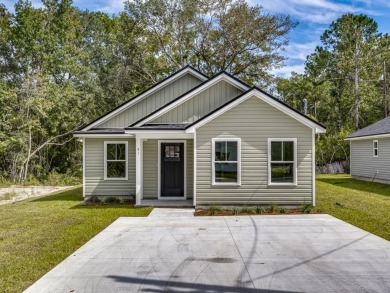 Beach Home For Sale in Crawfordville, Florida