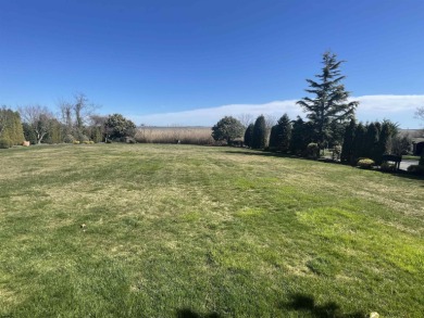 Beach Lot Off Market in Linwood, New Jersey