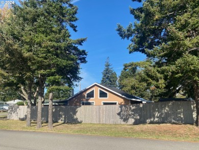 Beach Home For Sale in Port Orford, Oregon