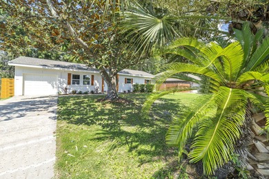 Beach Home Sale Pending in Fort Walton Beach, Florida