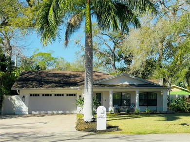 Beach Home Sale Pending in Tampa, Florida