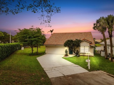 Beach Home For Sale in Lake Worth, Florida
