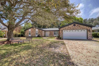 Beach Home For Sale in Gulf Breeze, Florida