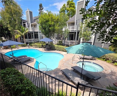 Beach Condo For Sale in Costa Mesa, California