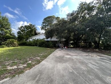 Beach Home Sale Pending in Fort Walton Beach, Florida