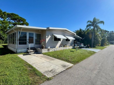 Beach Home For Sale in Sarasota, Florida
