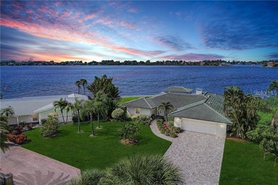Beach Home For Sale in Sarasota, Florida