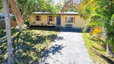 Beach Home For Sale in Sarasota, Florida