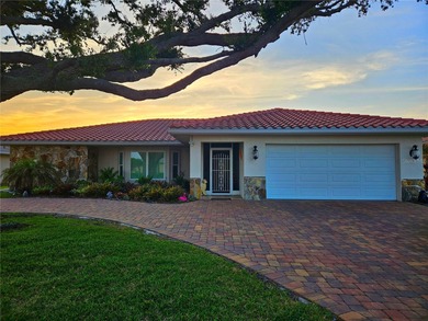 Beach Home Sale Pending in Venice, Florida