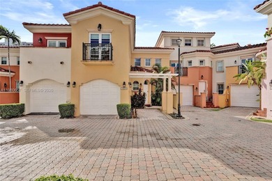 Beach Townhome/Townhouse For Sale in Aventura, Florida