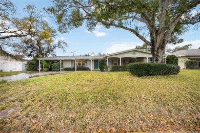 Beach Home For Sale in Sarasota, Florida