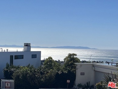 Beach Lot For Sale in Pacific Palisades, California