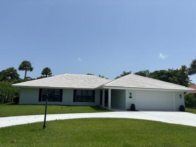 Beach Home For Sale in Stuart, Florida