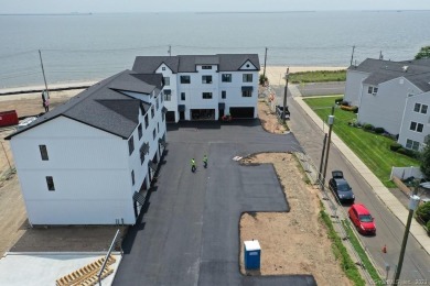 Beach Condo For Sale in West Haven, Connecticut