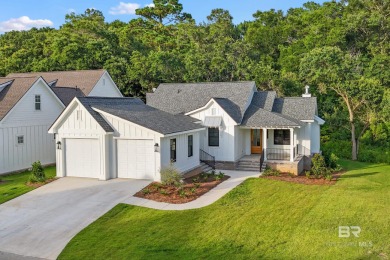 Beach Home For Sale in Fairhope, Alabama