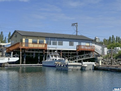 Beach Commercial For Sale in Port Townsend, Washington