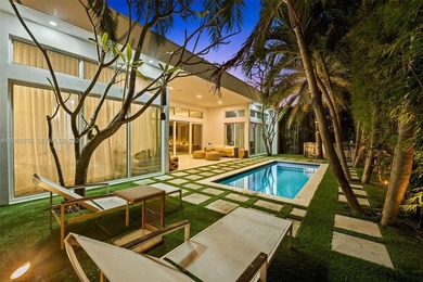 Beach Home For Sale in Miami Beach, Florida