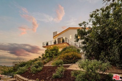 Beach Home For Sale in Malibu, California