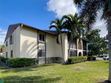 Beach Condo For Sale in Greenacres, Florida