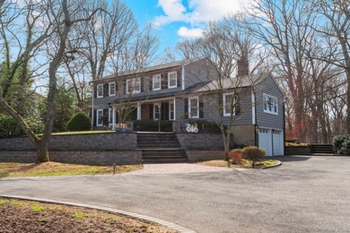 Beach Home For Sale in Northport, New York