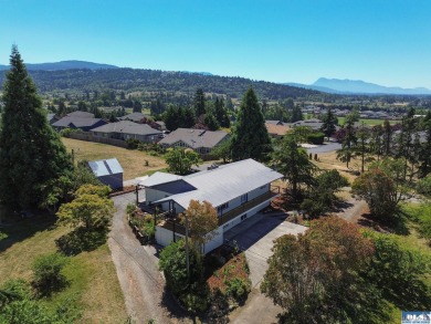 Beach Home For Sale in Sequim, Washington