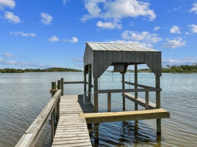 Beach Home For Sale in Cedar Key, Florida