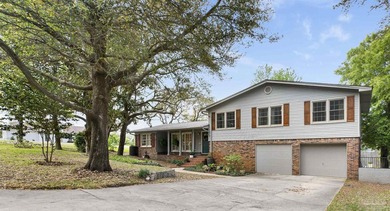 Beach Home For Sale in Gulf Breeze, Florida
