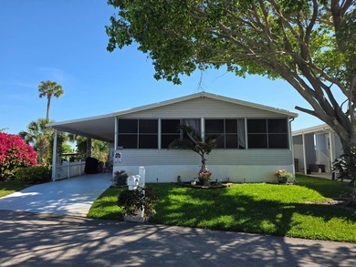 Beach Home For Sale in West Palm Beach, Florida