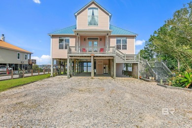 Beach Home For Sale in Fairhope, Alabama