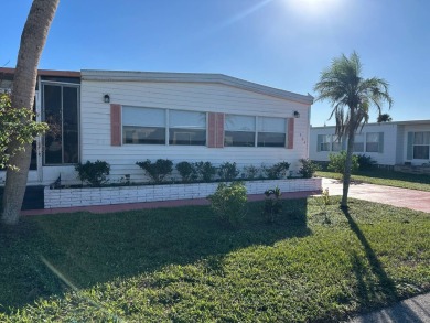 Beach Home For Sale in Venice, Florida