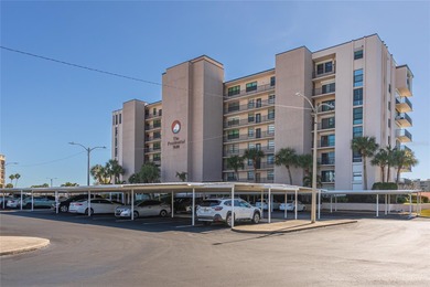 Beach Condo For Sale in South Pasadena, Florida