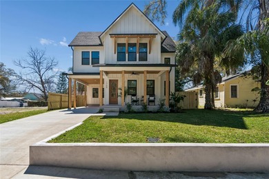Beach Home For Sale in Tampa, Florida