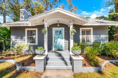 Beach Home For Sale in Bradenton, Florida