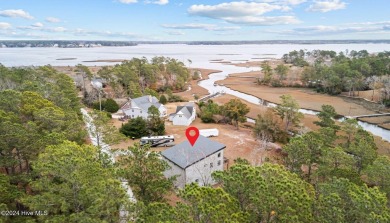 Beach Home For Sale in Swansboro, North Carolina