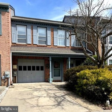 Beach Townhome/Townhouse Sale Pending in Annapolis, Maryland