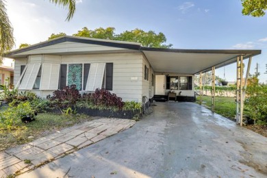 Beach Home For Sale in Pompano Beach, Florida