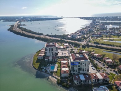 Beach Condo For Sale in St. Petersburg, Florida