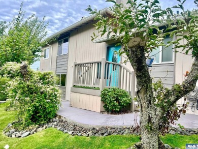 Beach Home For Sale in Port Angeles, Washington