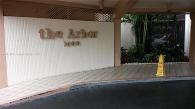 Beach Condo For Sale in Pembroke Pines, Florida